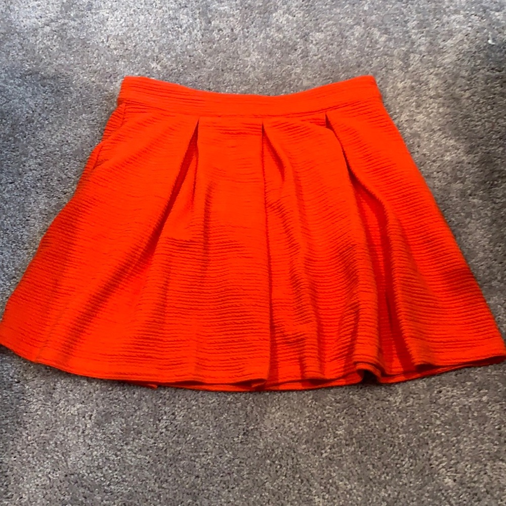 Pleated skirt